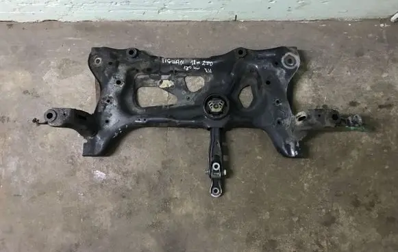 Volkswagen Tiguan Front subframe
