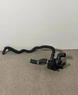 Nissan X-Trail T32 Thermostat 110614599R 1106145990