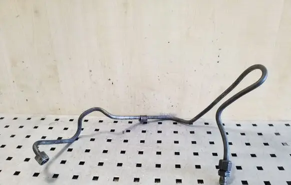 Audi 80 90 S2 B4 Oil cooling pipe 