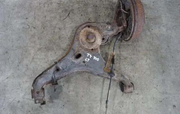 Volkswagen Transporter - Caravelle T4 Rear wheel hub