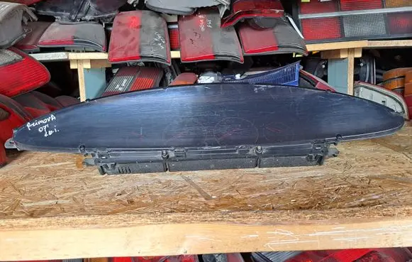 Nissan Primera Speedometer (instrument cluster) A7300612070
