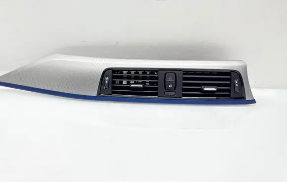 BMW 4 F32 F33 Dash center air vent grill 9218552 508835