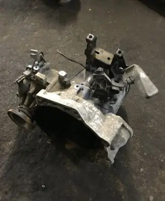Volkswagen Cross Polo Manual 5 speed gearbox