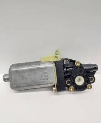 BMW 7 E65 E66 Rear door curtain motor 0390201951