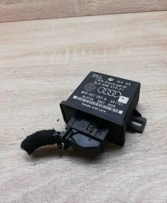 Audi A3 S3 8P Light module LCM 8P0907357A 5LA00837921