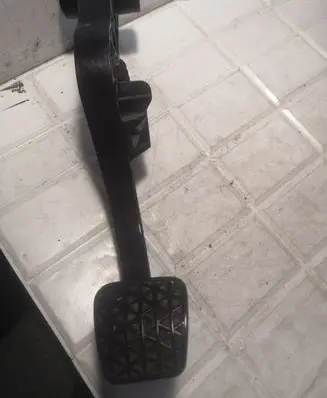 Opel Vectra C Brake pedal
