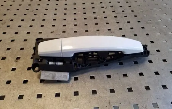 Chevrolet Orlando Front door exterior handle