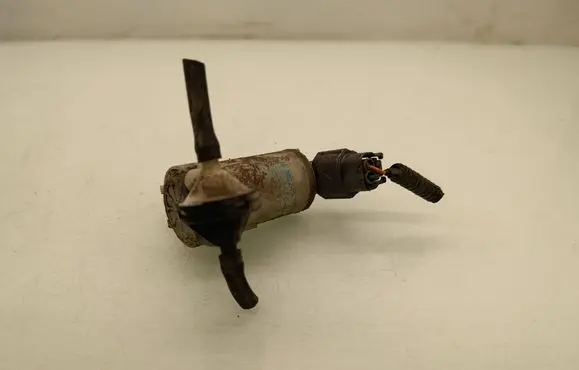 Nissan Murano Z50 Windscreen/windshield washer pump 2224650