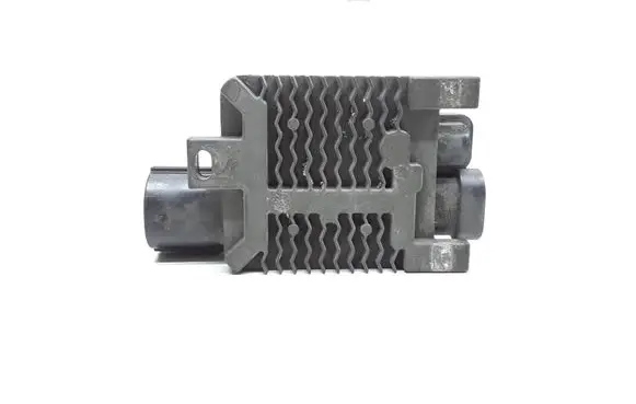Volvo V60 Coolant fan relay 940009301