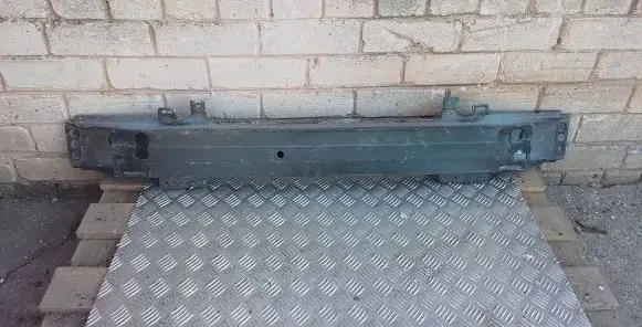 Volvo S80 Front bumper cross member