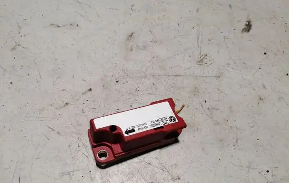 Volkswagen Golf IV Airbag deployment crash/impact sensor 1J0909606D
