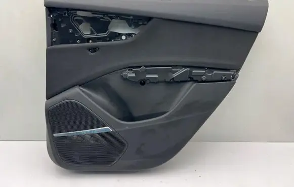 Audi Q7 4M Rear door card panel trim 4M0867318B