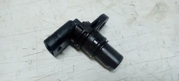 Volkswagen PASSAT CC Camshaft position sensor 07L905163A