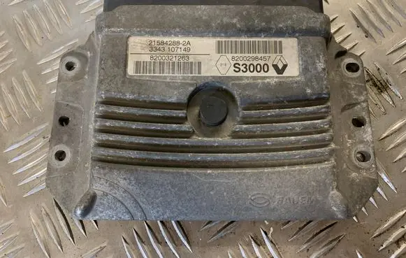 Renault Megane II Engine control unit/module 8200298457