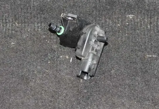 Citroen C3 Picasso Turbo solenoid valve 9688124580