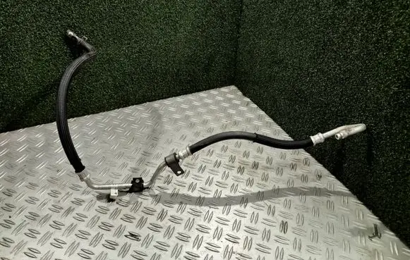 Opel Vivaro Power steering hose/pipe/line 497255549R 93868483