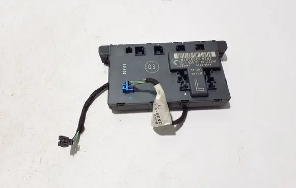 Mercedes-Benz SLK R171 Door control unit/module A1718200726