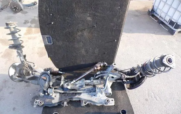 Ford Focus Front wheel hub spindle knuckle 4533