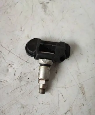 Mercedes-Benz GLE (W166 - C292) Tire pressure sensor A0009050030