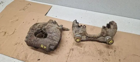 Volkswagen Transporter - Caravelle T5 Front brake caliper