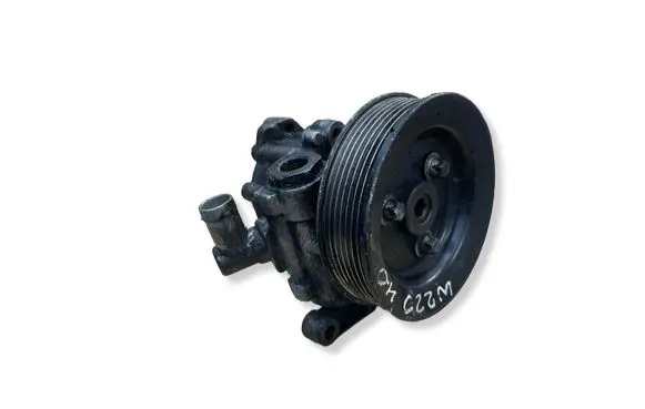 Mercedes-Benz S W220 Power steering pump A6282360010