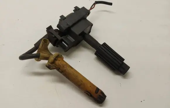 Ford Scorpio High voltage ignition coil 0040100308 ZS308