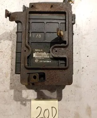 Volkswagen Golf III Engine control unit/module 028906021K