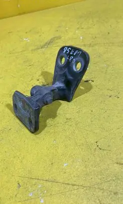 Land Rover Range Rover L322 Front door lower hinge 186KM