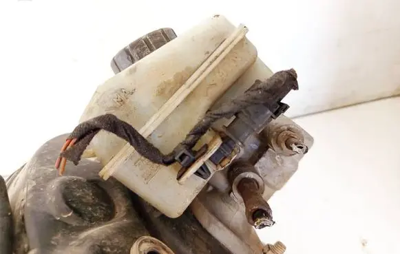 Opel Zafira B Master brake cylinder 32067271