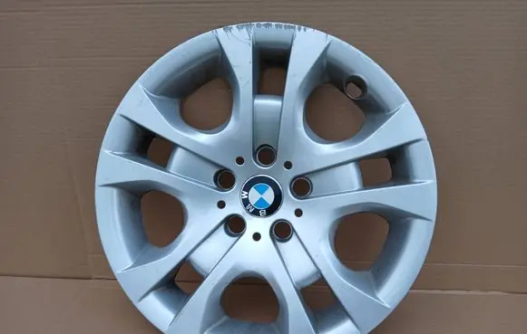 BMW 3 E90 E91 R16 wheel hub/cap/trim 17812610 6783332 PA6M2
