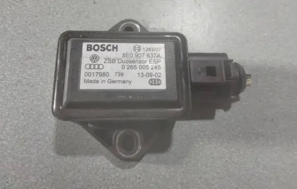 Volkswagen PASSAT B5.5 ESP acceleration yaw rate sensor 8E0907637A 0017980 0265005245