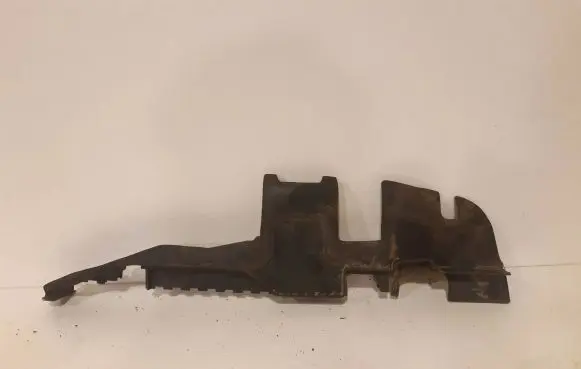 Audi A4 S4 B6 8E 8H Intercooler air guide/duct channel 8E0121284