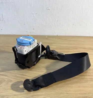Mercedes-Benz B W246 W242 Front seatbelt 307262099228ag