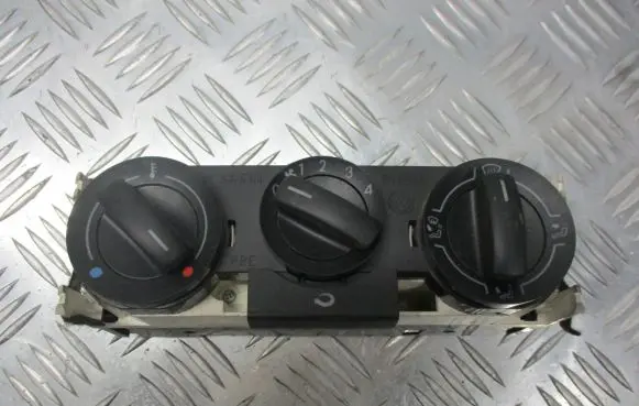 Volkswagen Fox Interior fan control switch 6Q0819045AA
