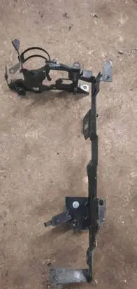 Renault Trafic III (X82) Fuel filter bracket/mount holder 747650481 93459003