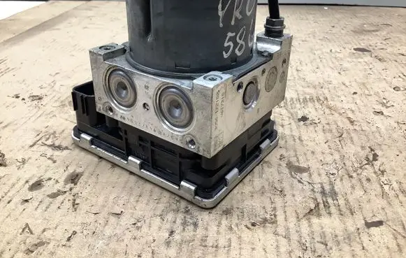 Volkswagen Tiguan ABS Pump 5Q0614517CF