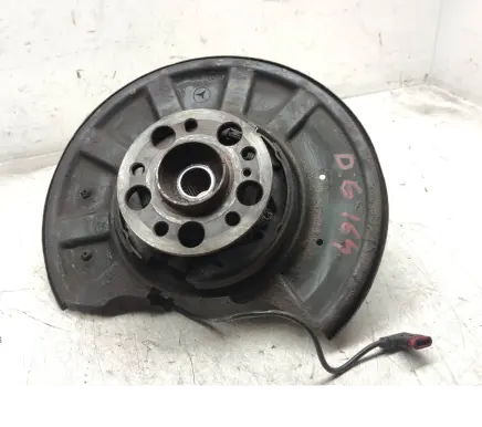 Mercedes-Benz E W212 Rear wheel hub