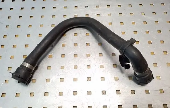 BMW 5 E60 E61 Engine coolant pipe/hose