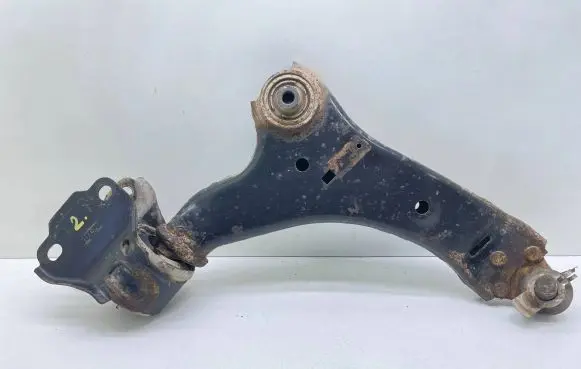 Volvo XC60 Front lower control arm/wishbone 8G9N3A052A