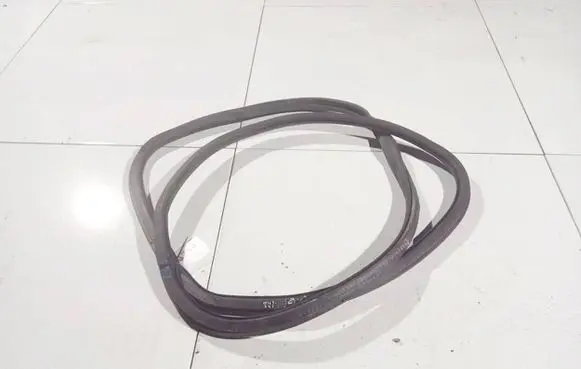 Audi A8 S8 D3 4E Rubber seal rear door 