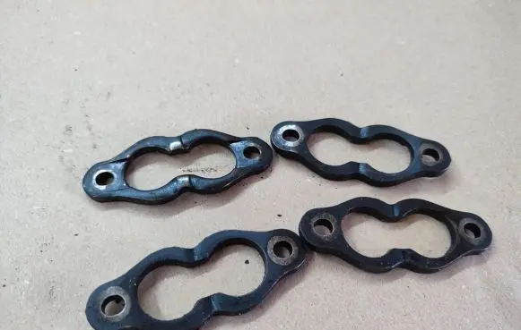 Audi A4 S4 B8 8K Fuel Injector clamp holder