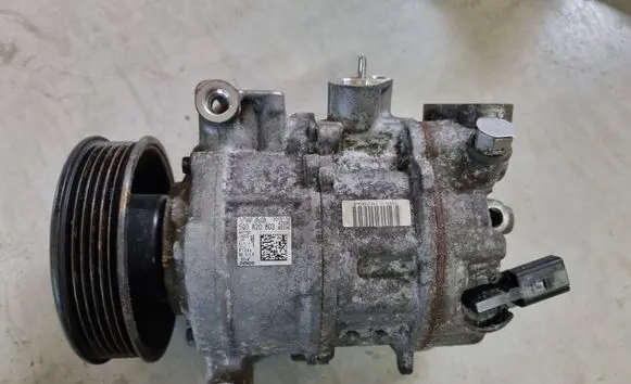 Skoda Octavia Mk3 (5E) Air conditioning (A/C) compressor (pump) 5Q0820803