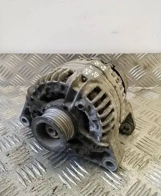 Opel Zafira A Generator/alternator 90561168 0124415005