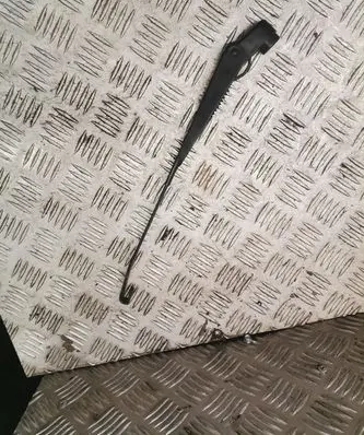 Toyota Prius (XW20) Rear wiper blade 