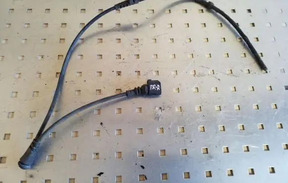 Audi A5 8T 8F Front ABS sensor wiring 