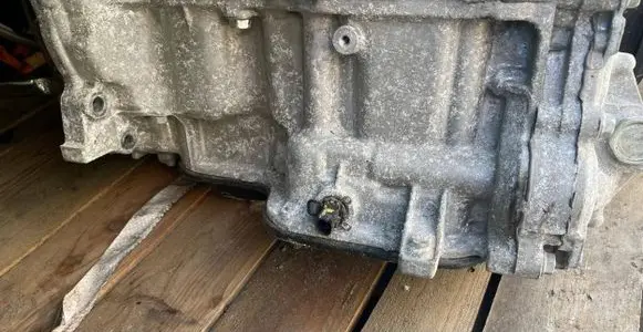 Toyota Yaris XP210 Oil sump 