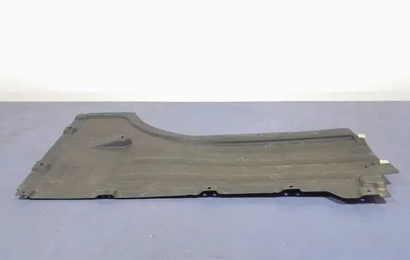 BMW X7 G07 Front underbody cover/under tray 7424882