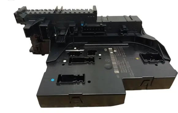 Mercedes-Benz E W212 Fuse box set 2129015105 2129026107 2129013822