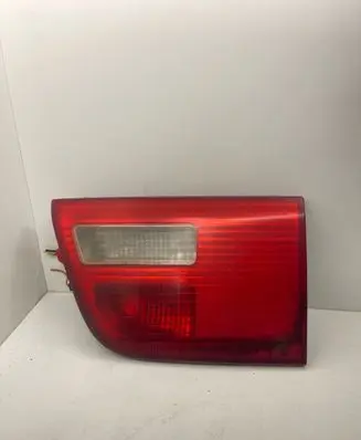 Tailgate rear/tail lights