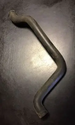 BMW 5 E34 Engine coolant pipe/hose 1384746